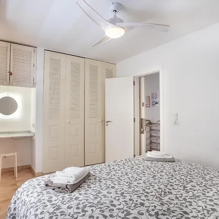 아파트 Castle Harbour Phoebe's Flat Cristianos By Lovetenerife