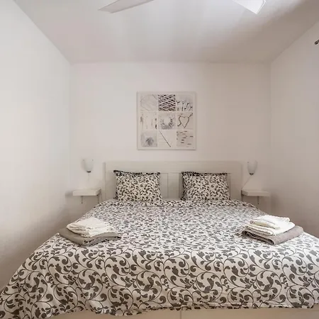 Castle Harbour Phoebe's Flat Cristianos By Lovetenerife 로스크리스티아노스