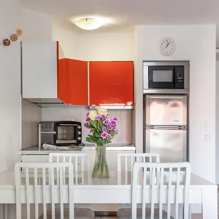 Castle Harbour Phoebe's Flat Cristianos By Lovetenerife