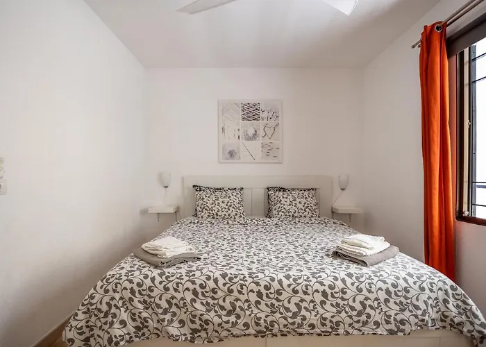 Castle Harbour Phoebe's Flat Cristianos By Lovetenerife לוס כריסטיאנוס