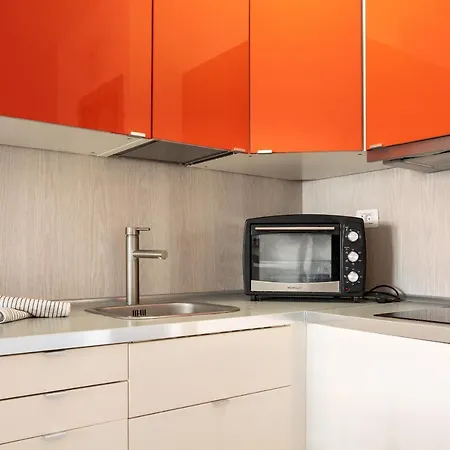 Castle Harbour Phoebe's Flat Cristianos By Lovetenerife Appartement