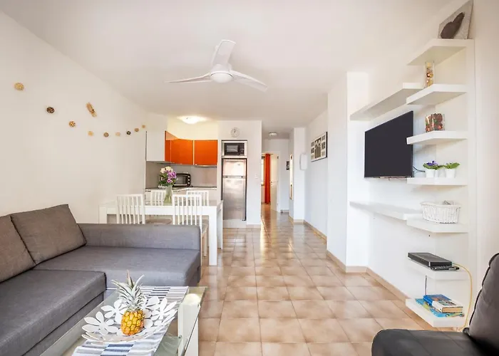 Castle Harbour Phoebe's Flat Cristianos By Lovetenerife Los Cristianos (Tenerife)