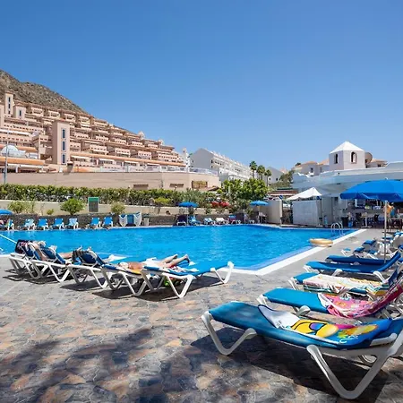 아파트 Castle Harbour Phoebe's Flat Cristianos By Lovetenerife *